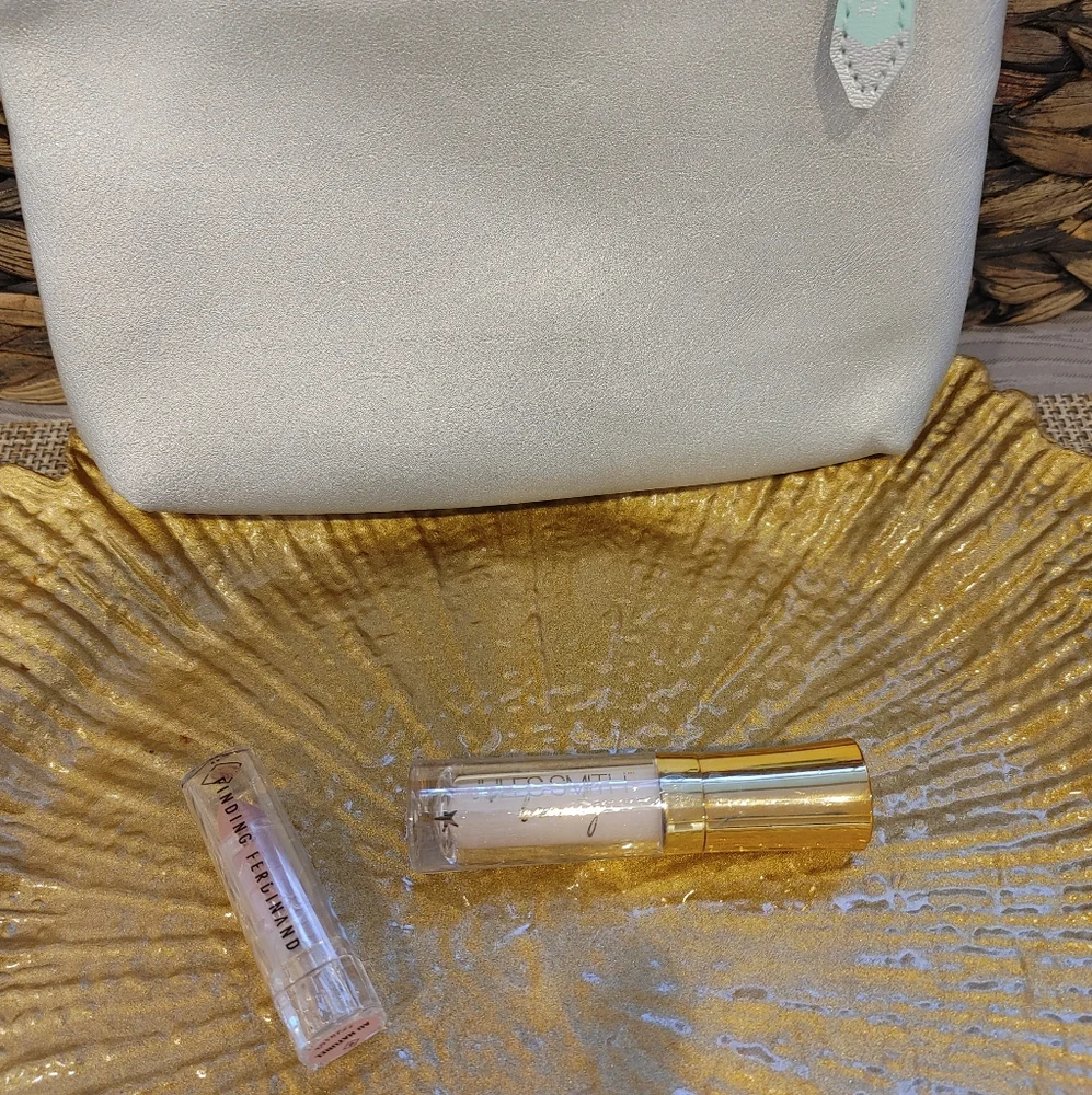 LIPSTICK-GLOSS BUNDLE, FINDING FERDINAND & JULES SMITH BEAUTY